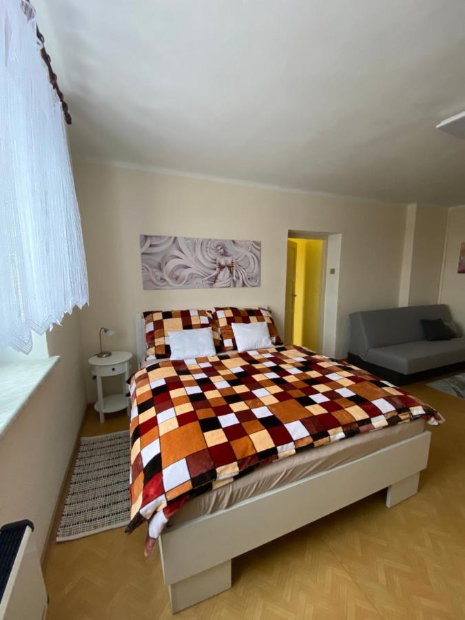 Rodinny Apartman 3+1 Horni Mesto Esterno foto